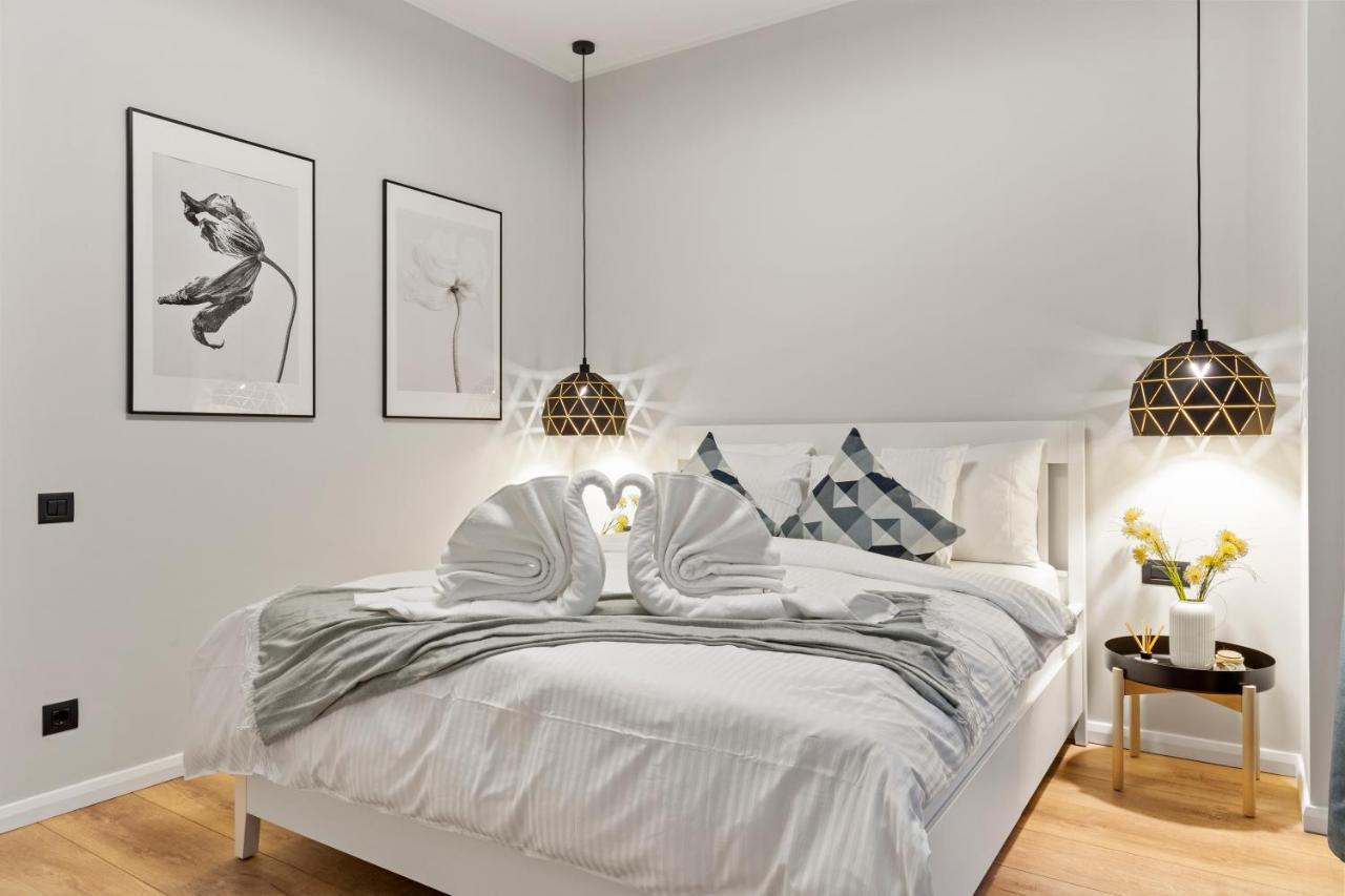 Tova Pearl Ultracentral - Romana Square Subway Apartment บูคาเรสต์ ภายนอก รูปภาพ