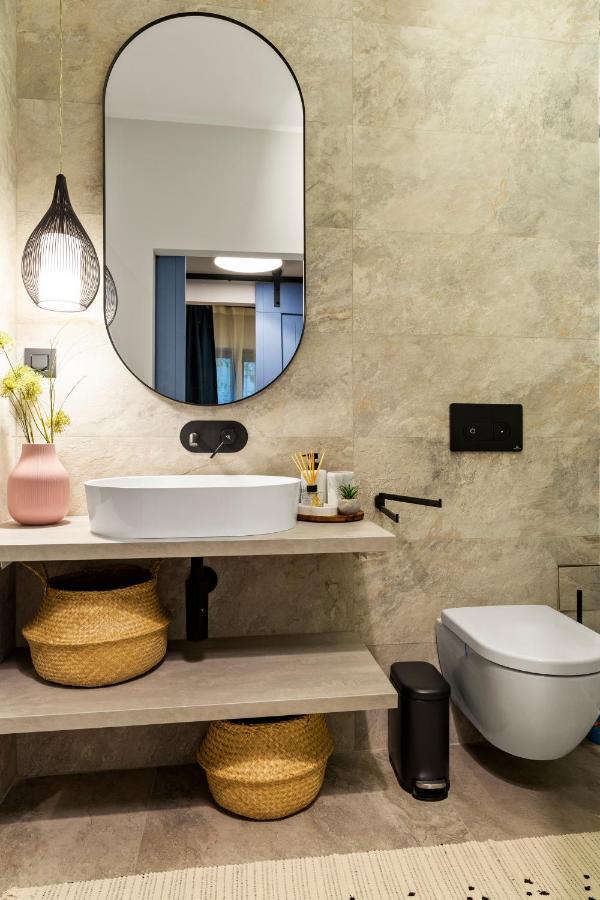 Tova Pearl Ultracentral - Romana Square Subway Apartment บูคาเรสต์ ภายนอก รูปภาพ