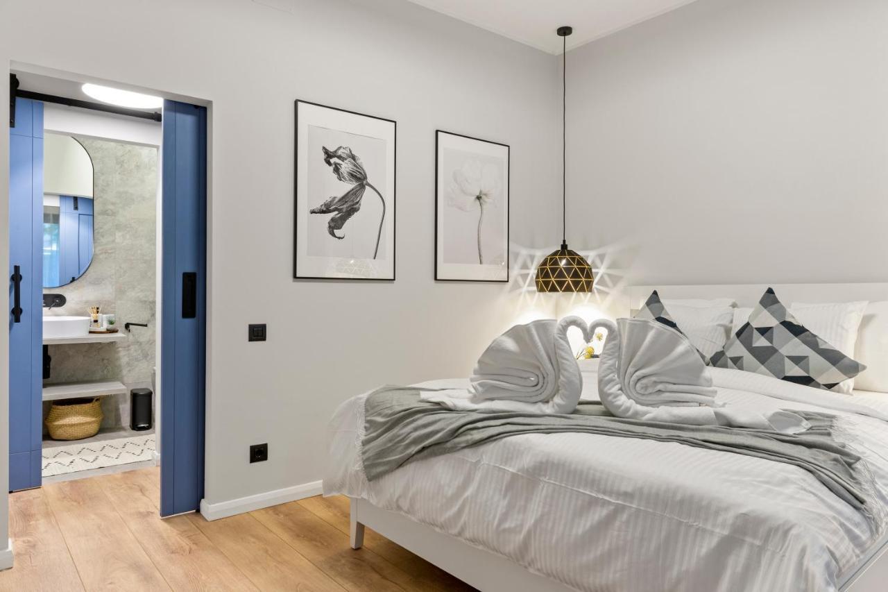 Tova Pearl Ultracentral - Romana Square Subway Apartment บูคาเรสต์ ภายนอก รูปภาพ