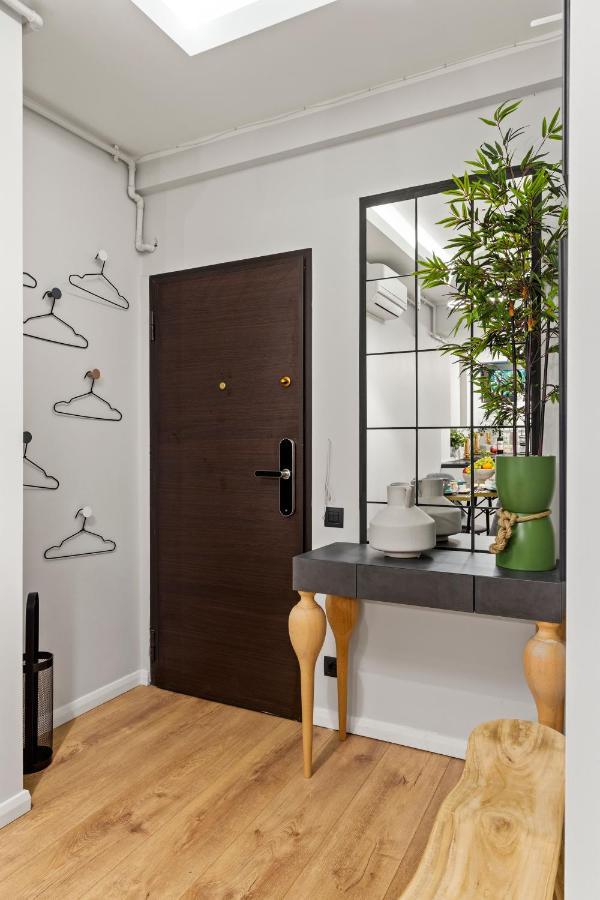 Tova Pearl Ultracentral - Romana Square Subway Apartment บูคาเรสต์ ภายนอก รูปภาพ