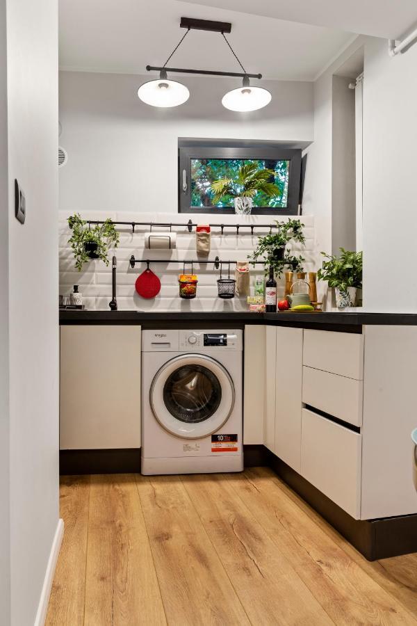 Tova Pearl Ultracentral - Romana Square Subway Apartment บูคาเรสต์ ภายนอก รูปภาพ